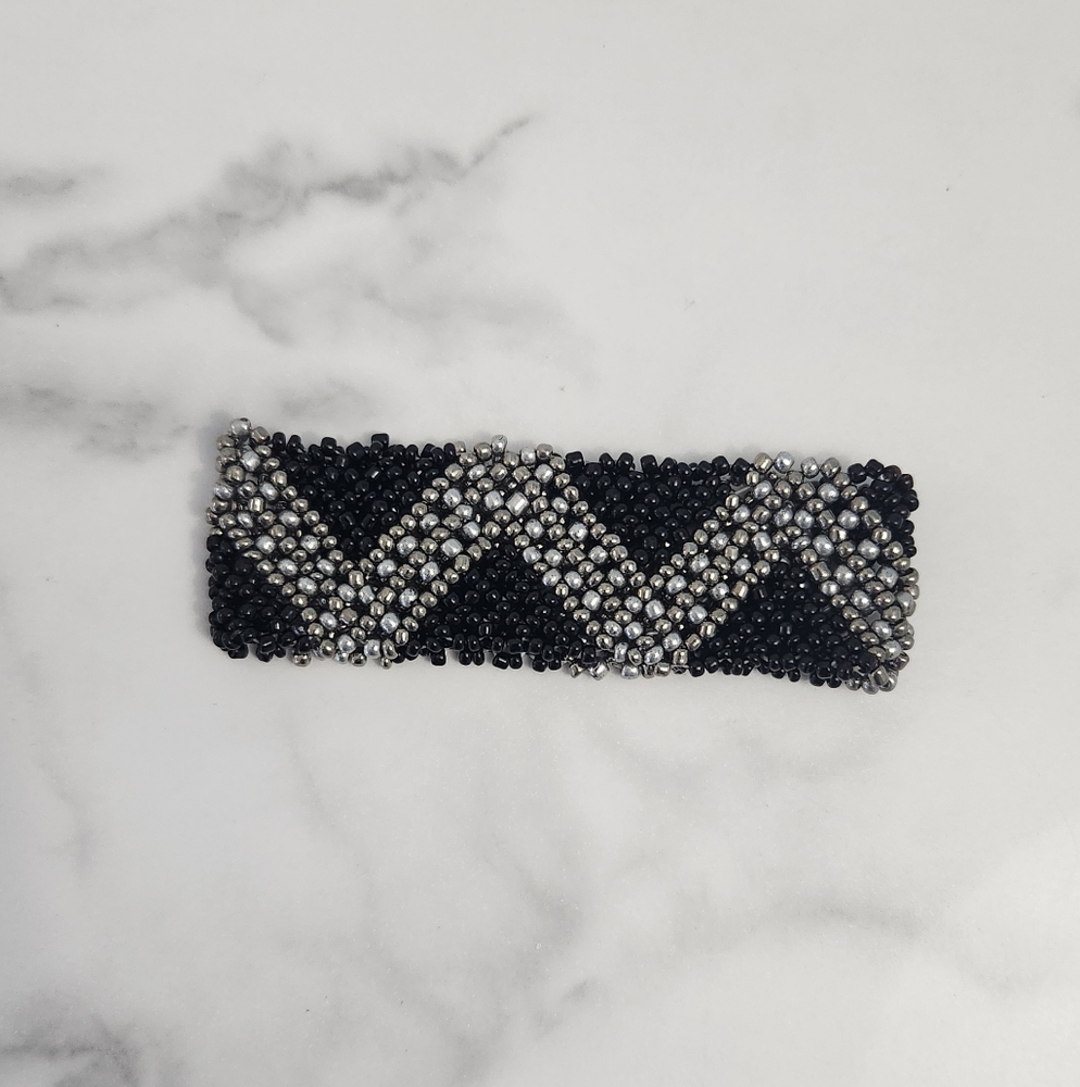 Paparazzi Desert Loom Black, Silver & White Beaded Elastic Bracelet - Picture 4 of 8